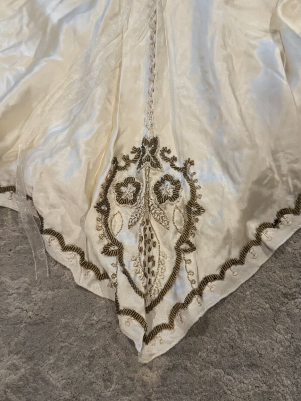 Sue Wong Silk Chiffon Y2K Handkerchief V Camisole Ivory Cream Gold Crochet Top 8 - Picture 6 of 16